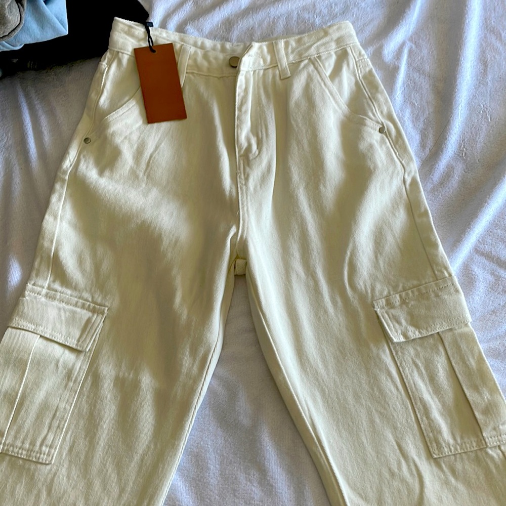Cargo cream pants, brand new